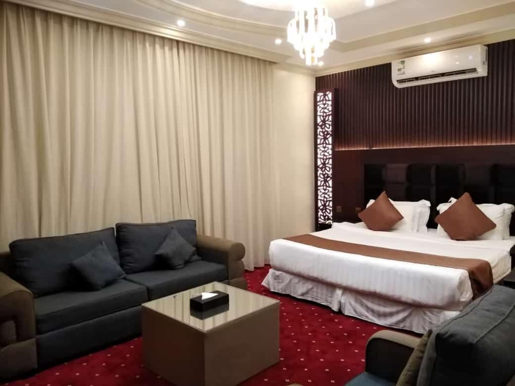 Al Sultan Hostel Jizan Extérieur photo