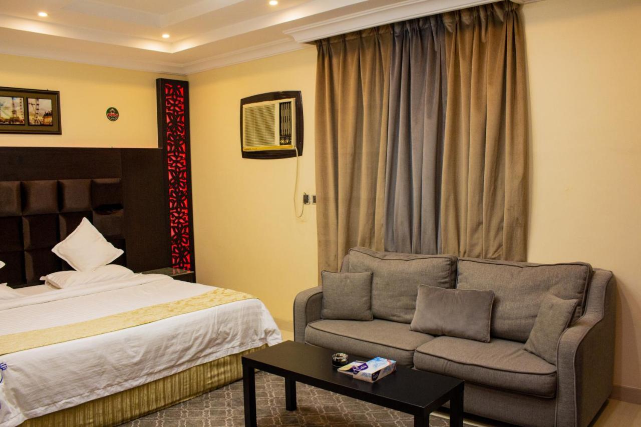 Al Sultan Hostel Jizan Extérieur photo